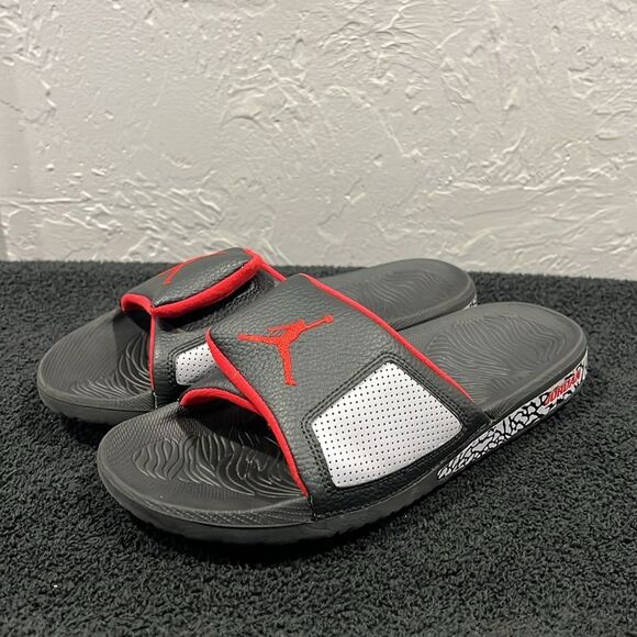 🔥🏀 Nike AIR JORDAN Hydro 3 Retro Slides Black/Cement/Red Men Sz 10 - EXCELLENT - Picture 2 of 13
